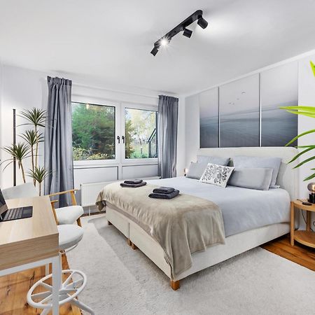 Edler Wohnraum Noble Stadtoase Mit Boxspringbett, Kaffeevollautomat, Lift & Parkplatz Хемниц Экстерьер фото
