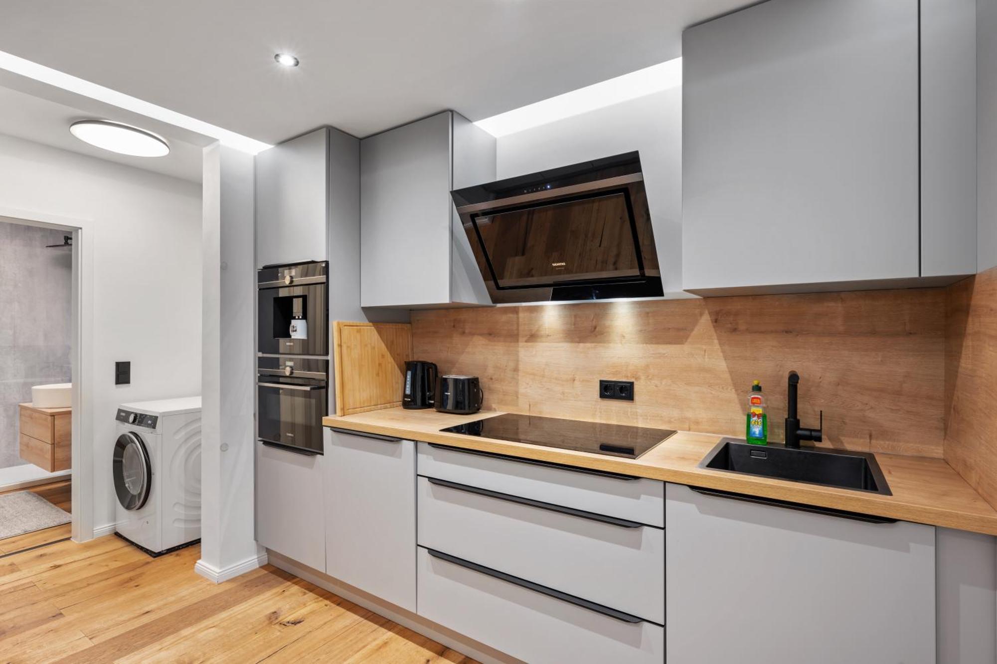 Edler Wohnraum Noble Stadtoase Mit Boxspringbett, Kaffeevollautomat, Lift & Parkplatz Хемниц Экстерьер фото